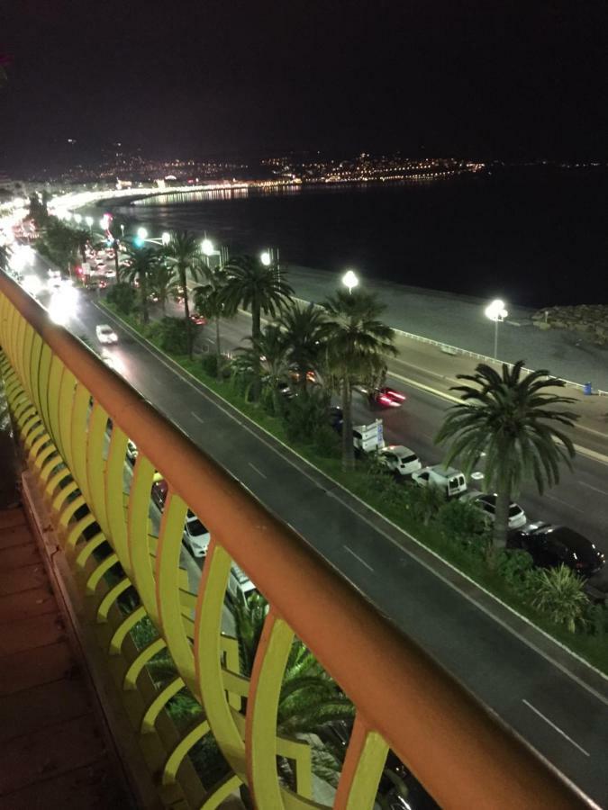 Beachfront Apartment Promenade Des Anglais Nizza Exterior foto