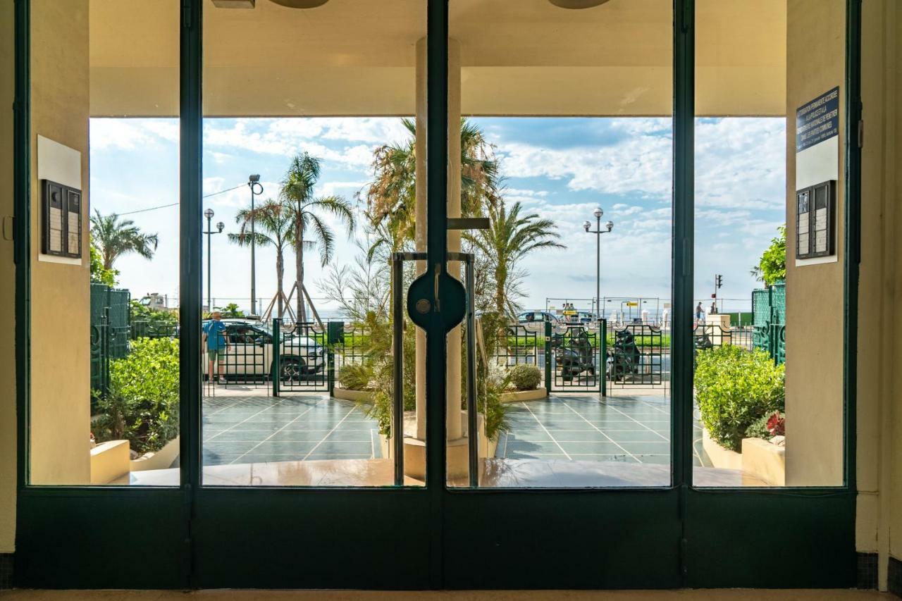 Beachfront Apartment Promenade Des Anglais Nizza Exterior foto